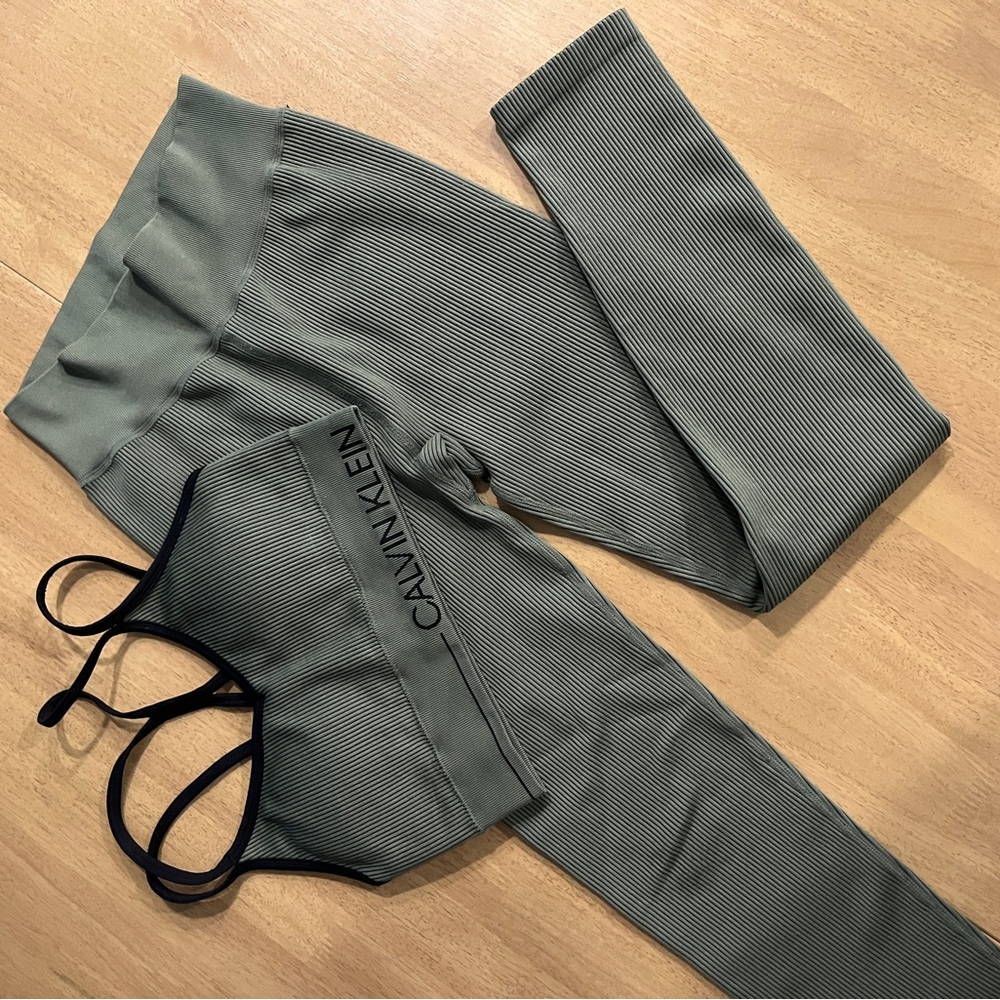 Calvin Klein Green Workout Set